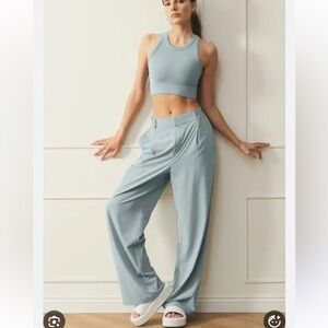 Alo Yoga Women’s High-Waist Pursuit Trouser  in cosmic Gray S 28” inseam